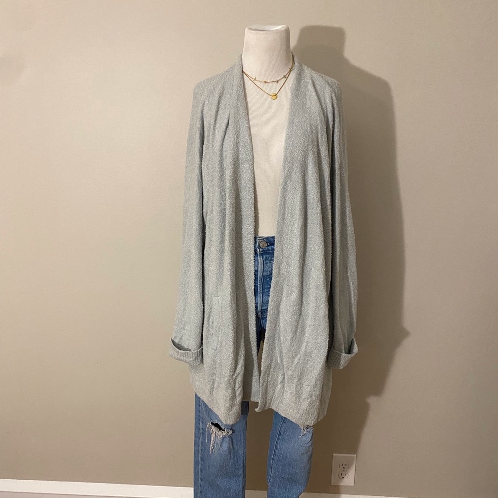 Barefoot dreams cozychic lite cardigan in light gray. Size XL